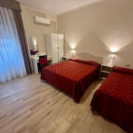 Pisani Hotel San Nicola La Strada Zewnętrze zdjęcie