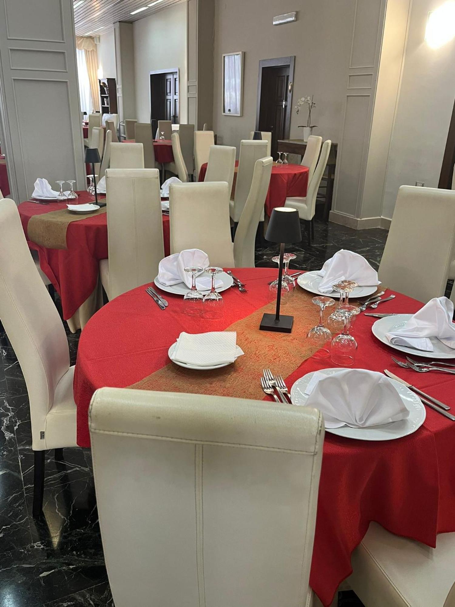 Pisani Hotel San Nicola La Strada Zewnętrze zdjęcie
