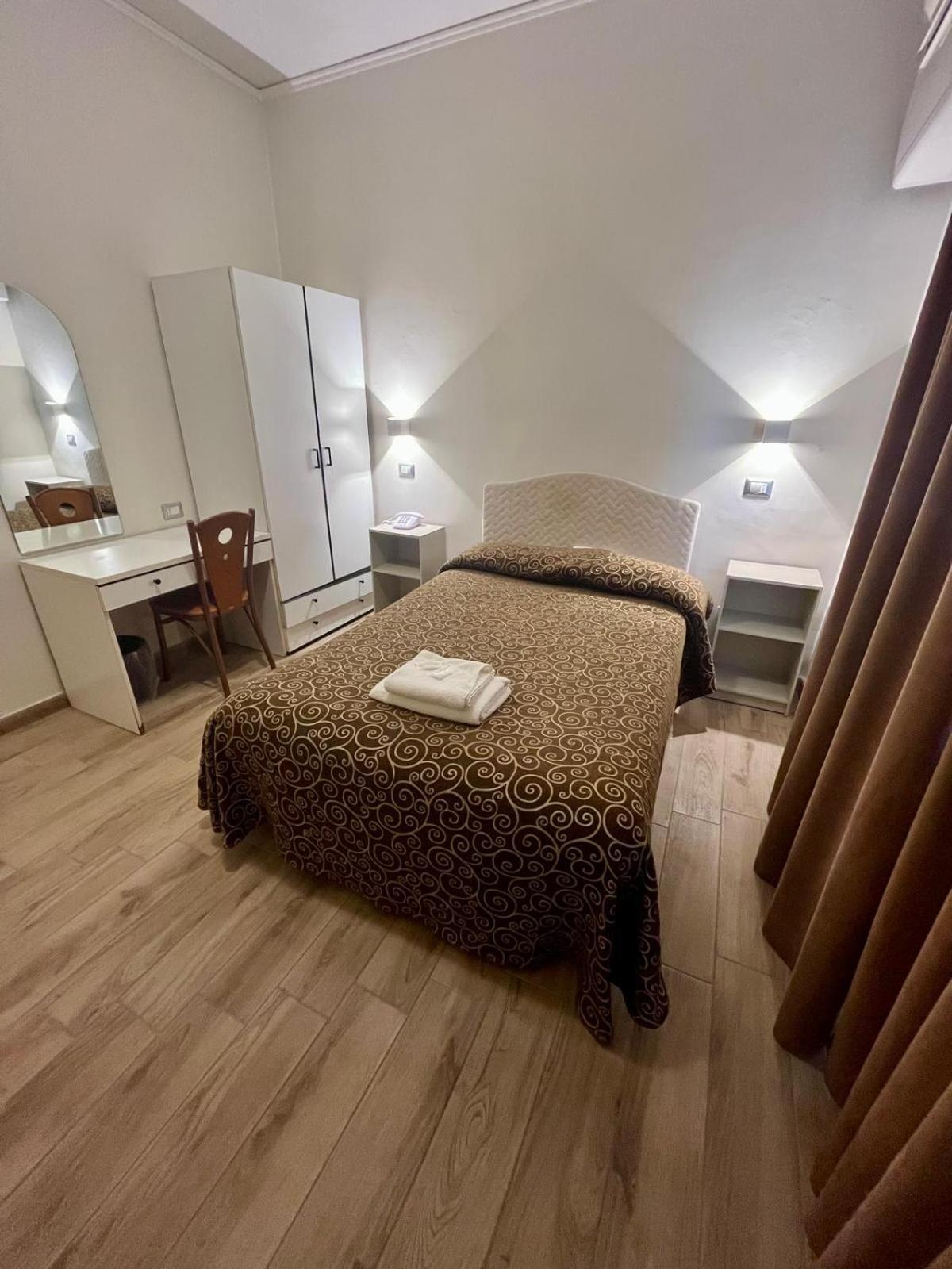 Pisani Hotel San Nicola La Strada Zewnętrze zdjęcie
