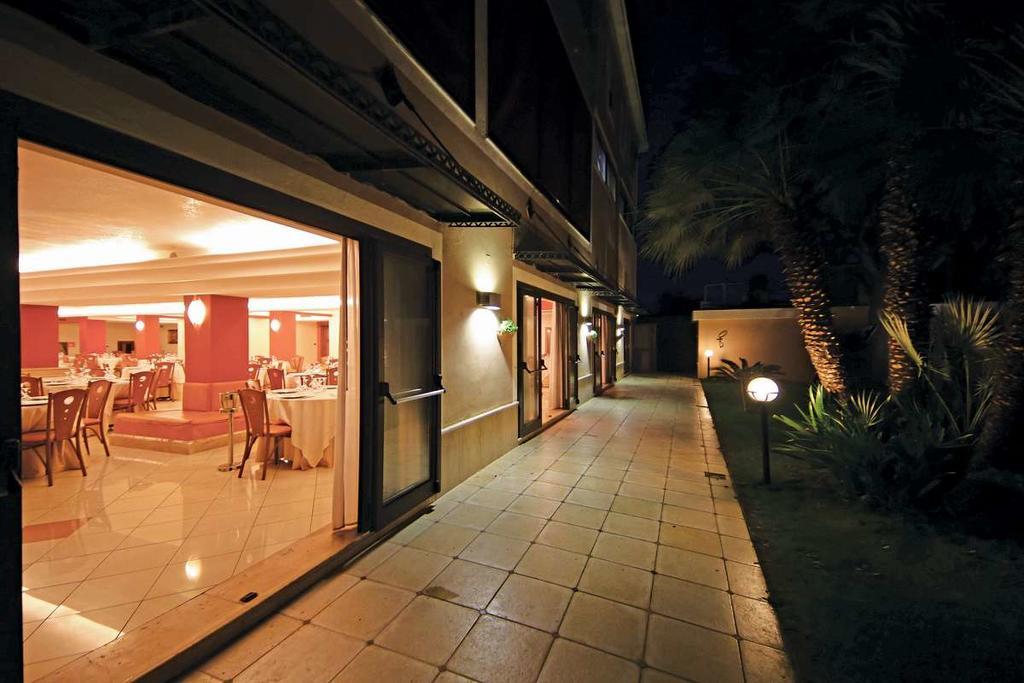 Pisani Hotel San Nicola La Strada Zewnętrze zdjęcie