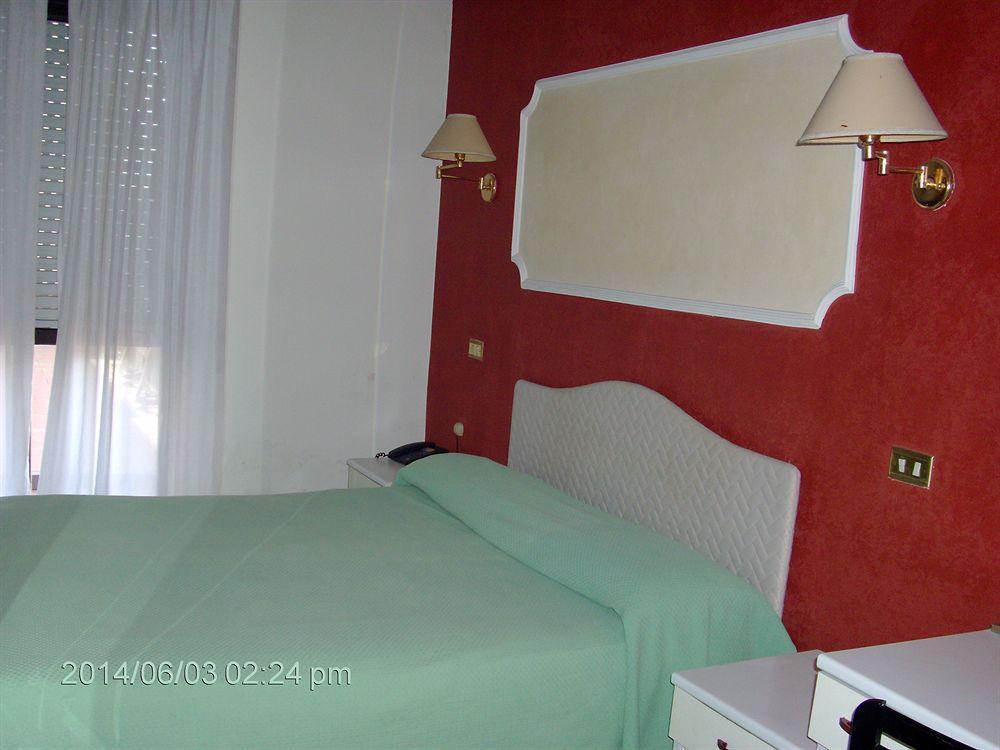 Pisani Hotel San Nicola La Strada Zewnętrze zdjęcie